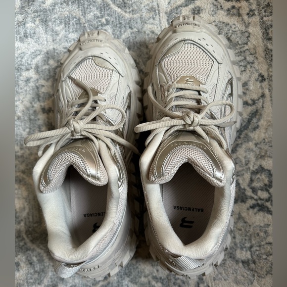 MENS BALENCIAGA DEFENDER SIZE 46 BARLEY USED - Picture 3 of 8